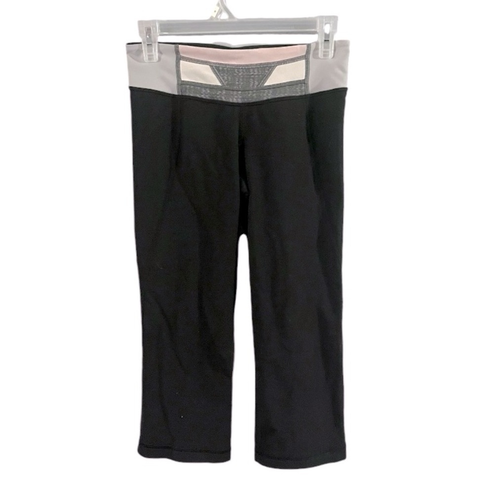EUC Lululemon Cropped Flare Leggings Size 4